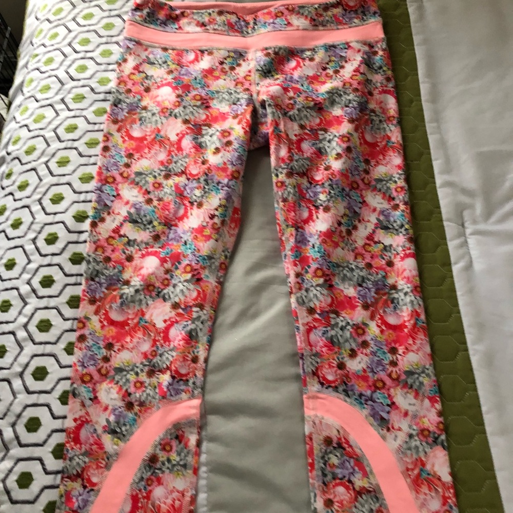 Lululemon crops